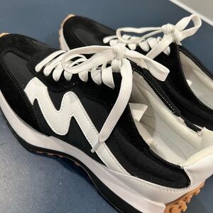 Steve Madden tennis shoes